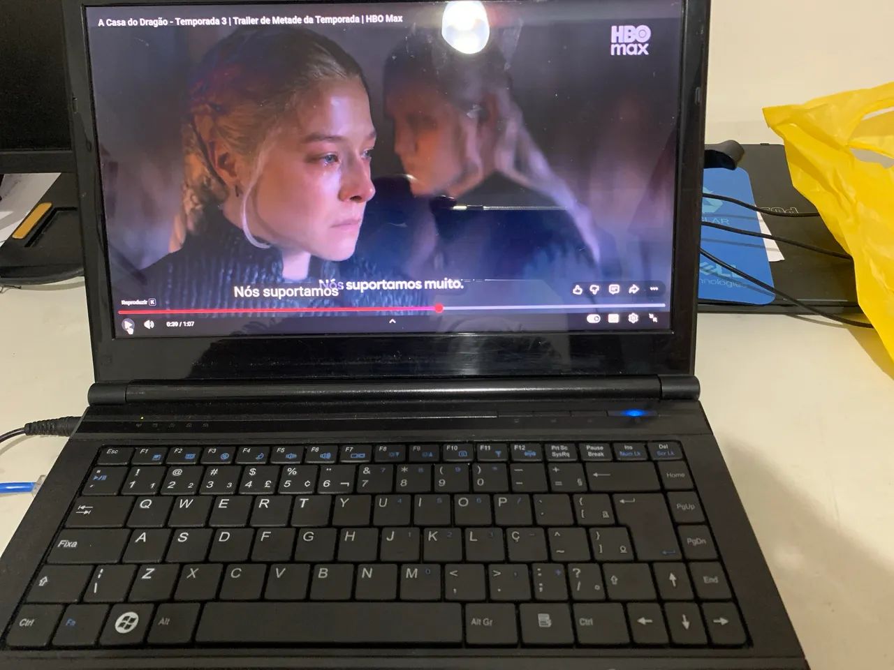 Notebook positivo Sim + 6630 AMD 4Gb HD 500Gb 