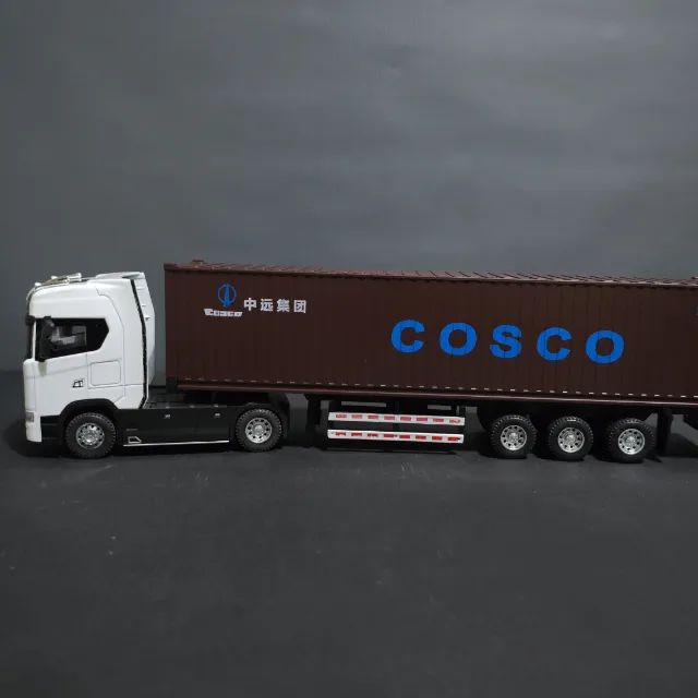 Caminhão Carreta de brinquedo Com Luz E Som 31cm Colecionável - Foto 5