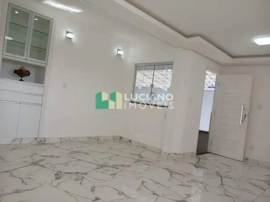 Casa Linear à Venda  3 Quartos  2 Suítes  Lote de 360 m²  Rio Branco - Foto 4
