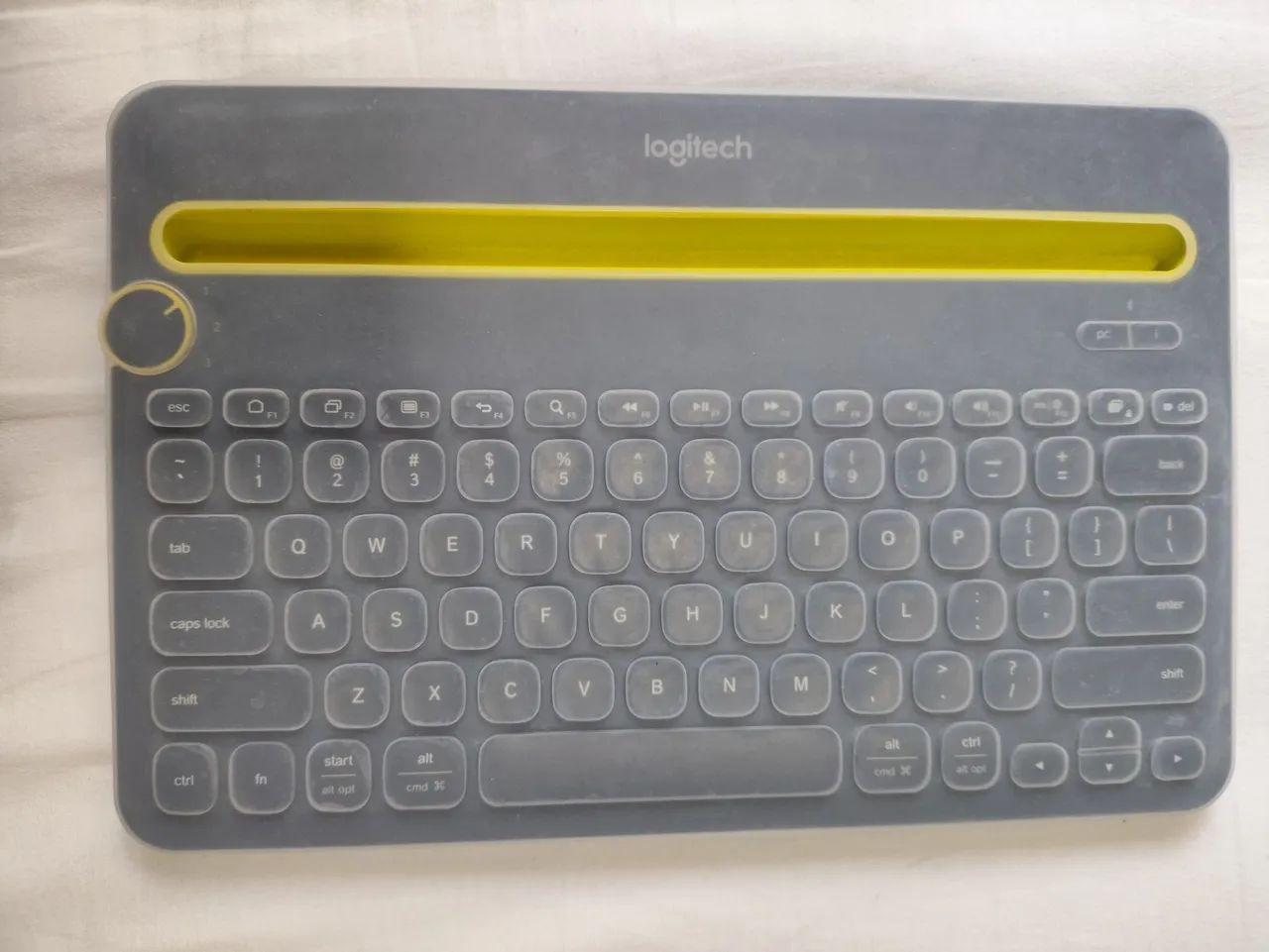Teclado Logitech K480 bluetooth + película de proteção  - Foto 3