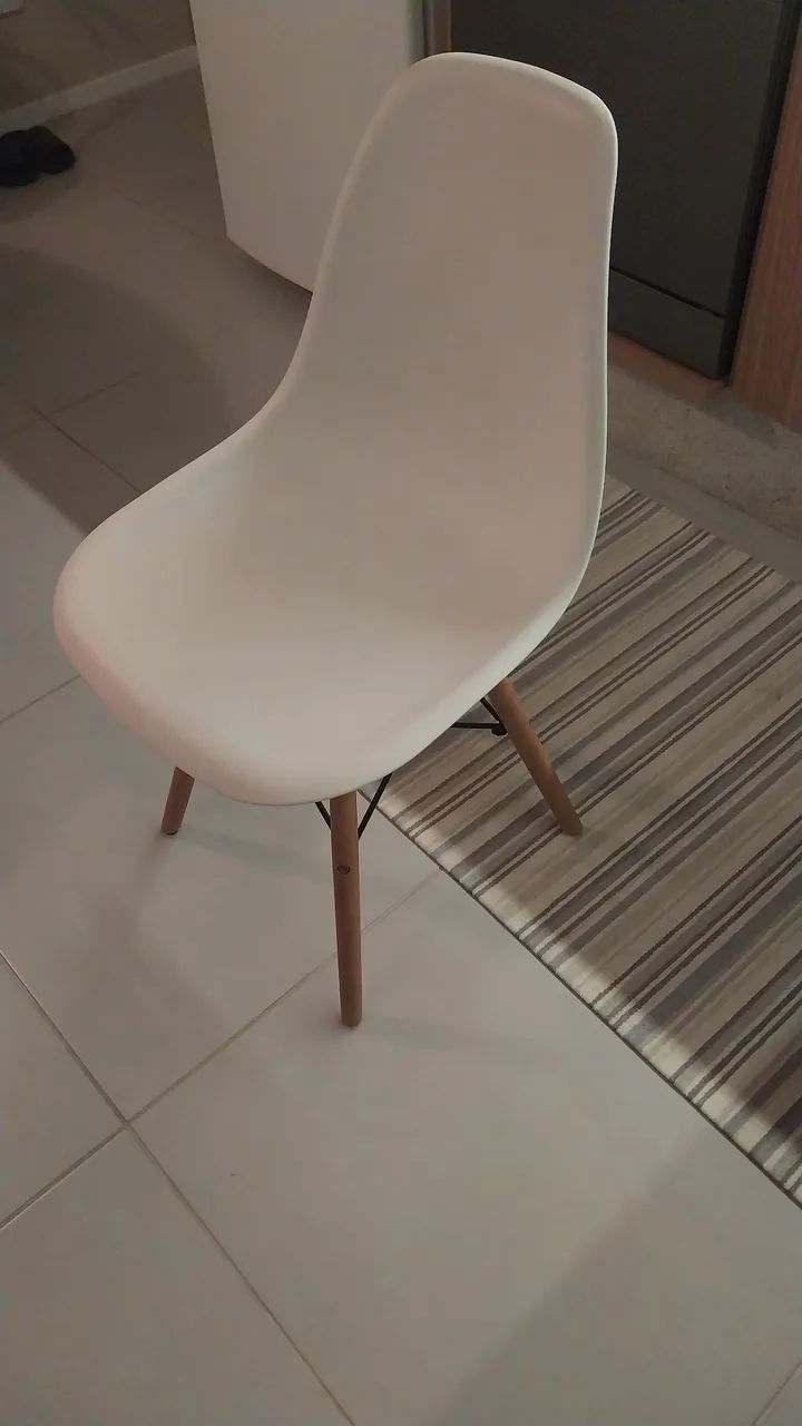Cadeira Eames branca - Foto 2