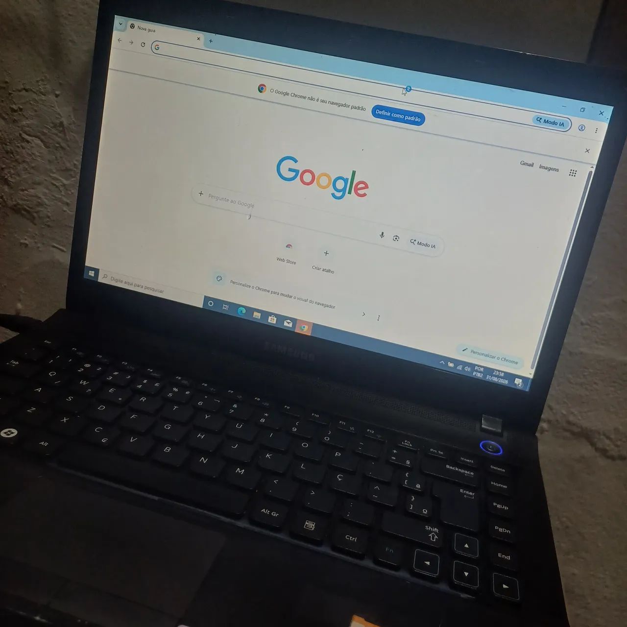 Vendo notebook Samsung 6gb de ram HD de 500gb 