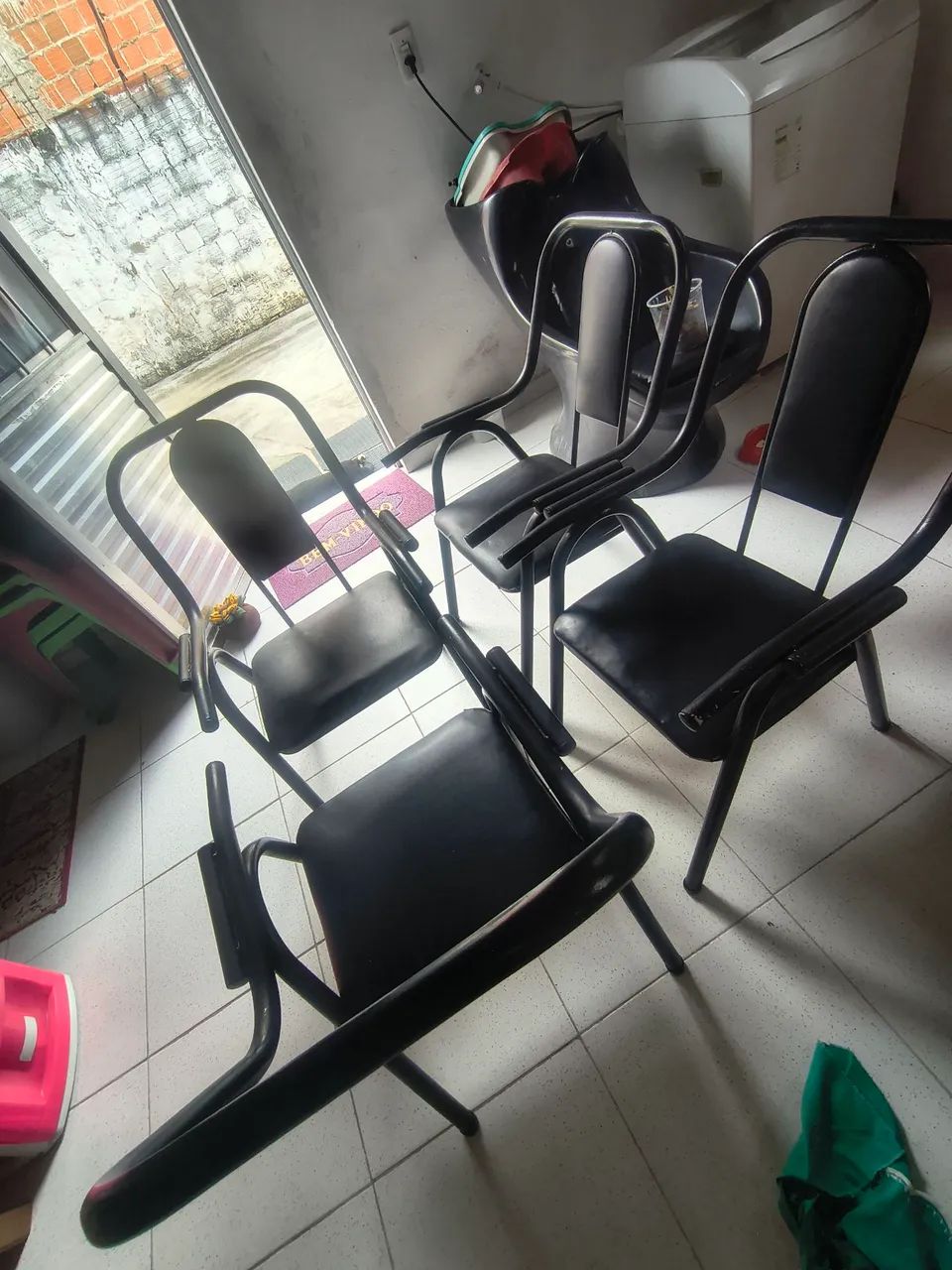 Vendo conjunto de cadeira de área.$300 - Foto 2