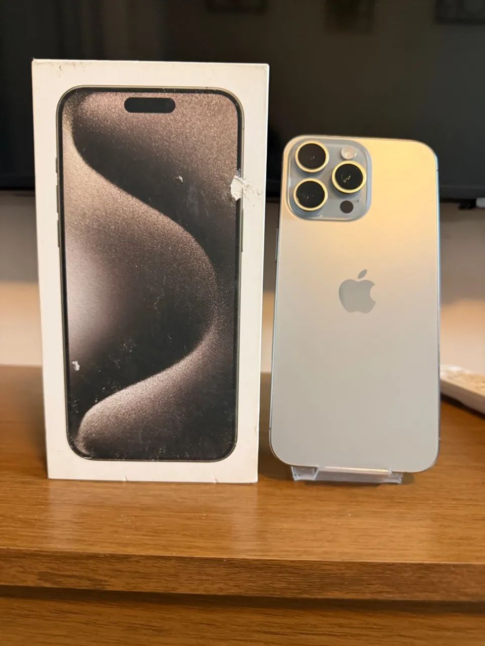 iPhone 15 Pro Max 256GB - Titânio Natural 