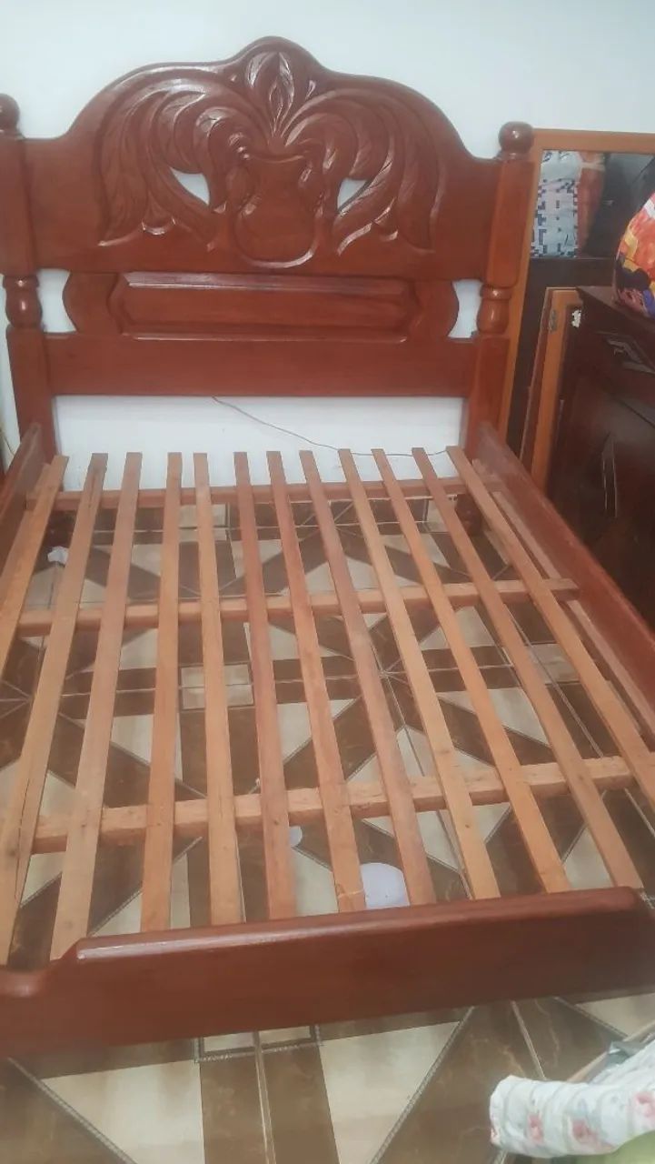 CAMA DE MADEIRA RELÍQUIA  - Foto 3