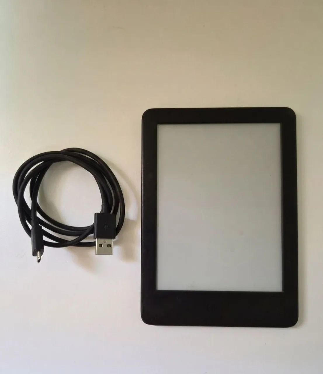 Kindle Amazon 10ª Geração Preto + Cabo USB - Perfeito Estado! - Foto 4