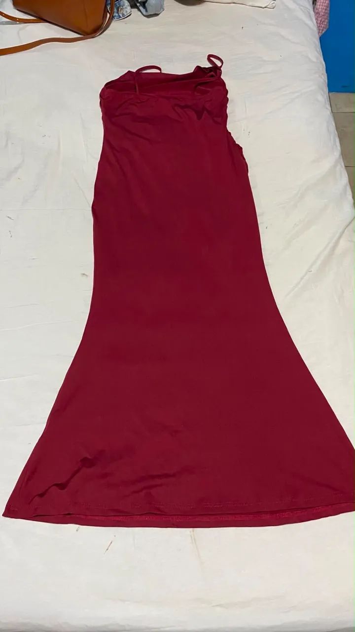 Vestido bordô - Foto 2