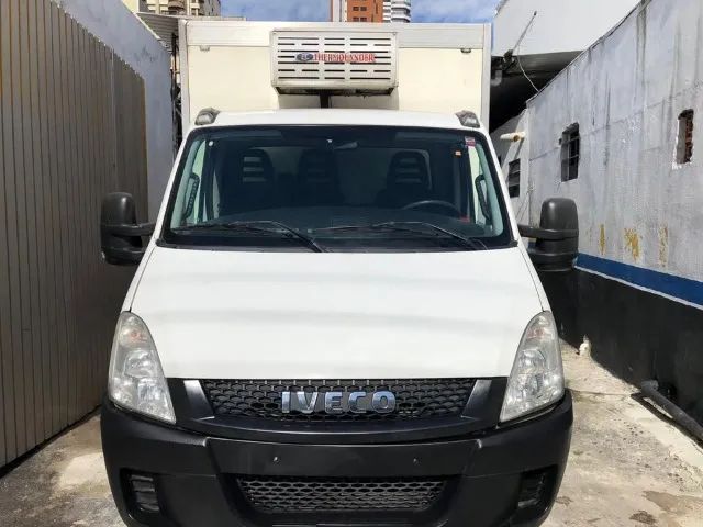 Iveco daily 35s14 refrigerada 2015