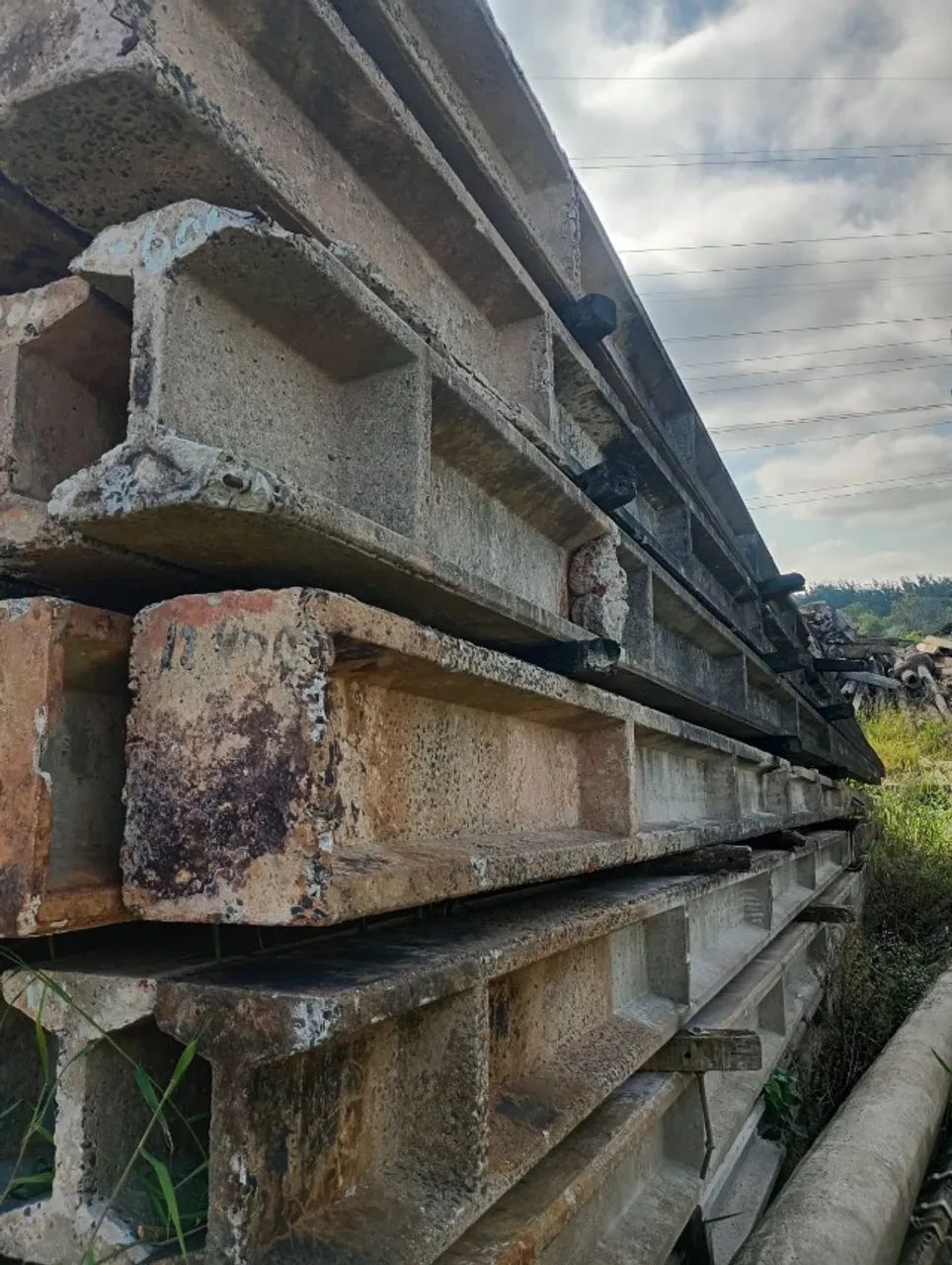 Poste de Concreto Duplo T com 11m (usado) - Foto 2