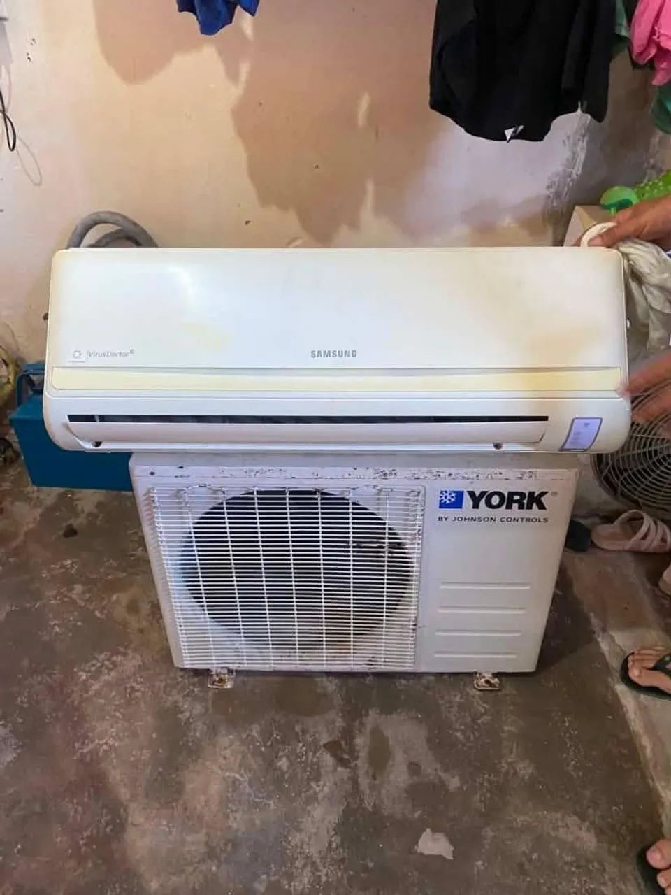 Ar Condicionado 9.000 BTUs instalado 