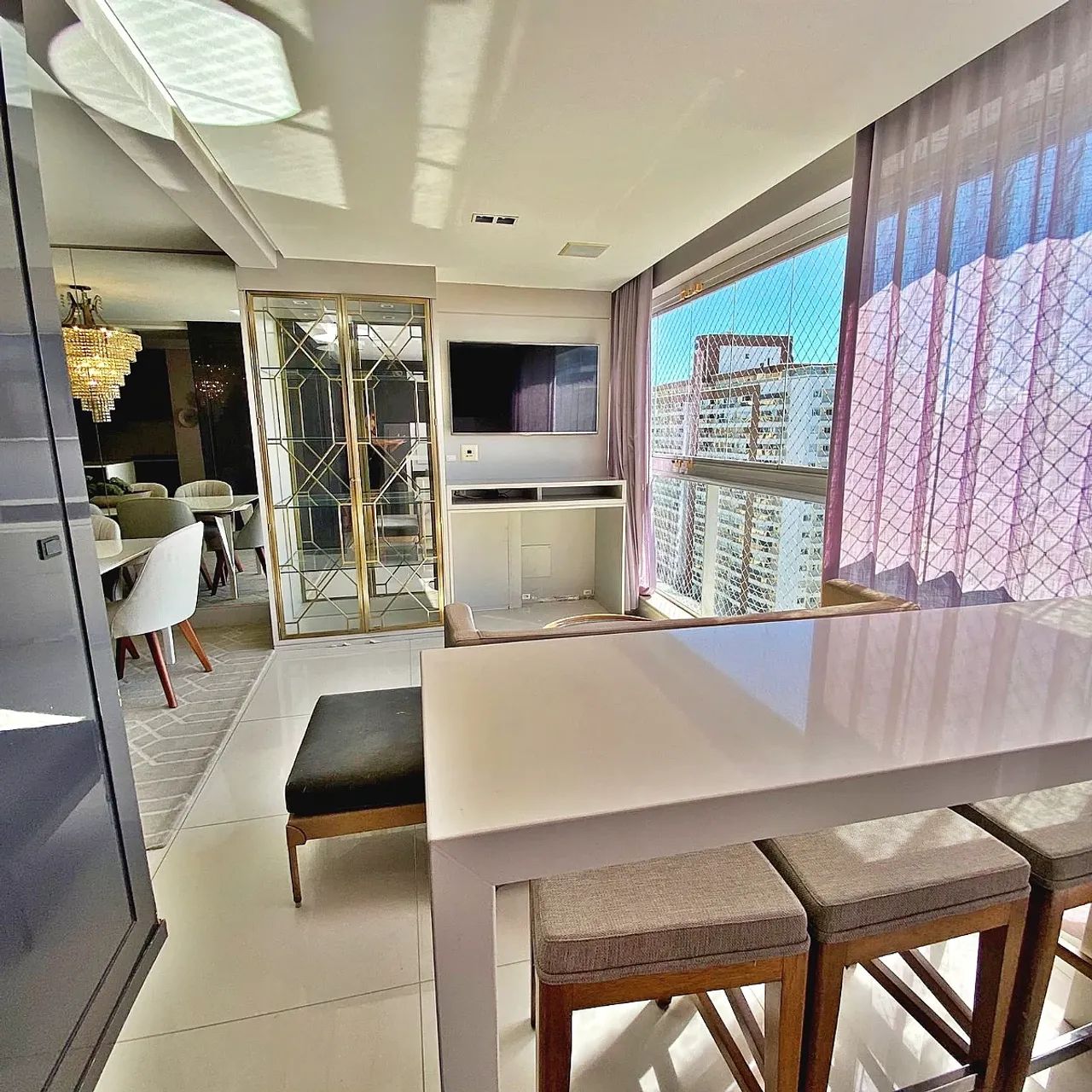 Apartamento MOBILIADO com 2 suítes sendo 1 master com closet, 143 m² - Campinas - São José - Foto 8
