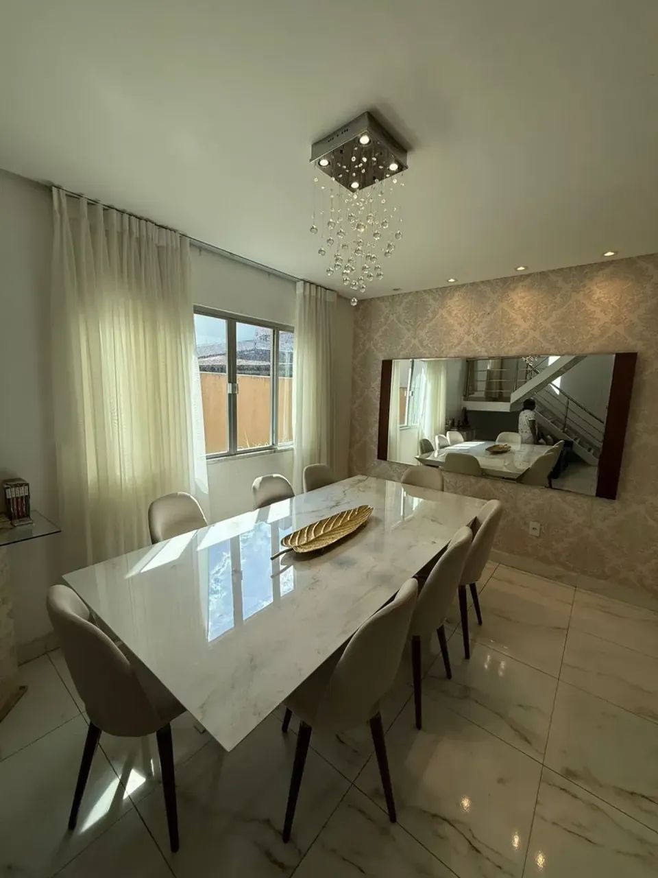 RESIDENCIAL LARANJEIAS, 4 SUÍTES, S/ 1 TÉRREA, PISCINA, CHURRASQUEIRA, COM ARMARIOS E AR. - Foto 7