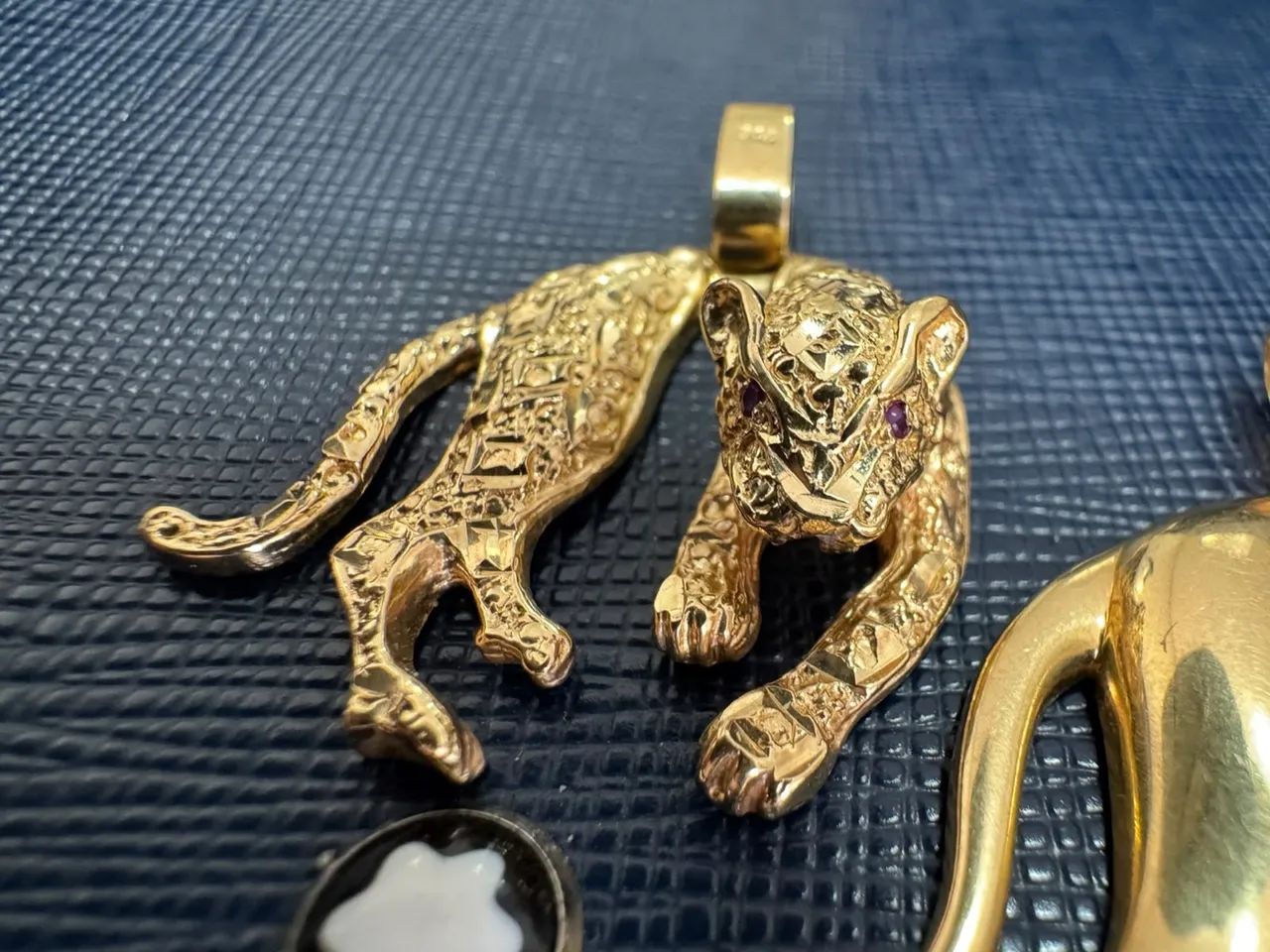 Pingente Pantera de ouro 18k procedência garantia eterna - Foto 2
