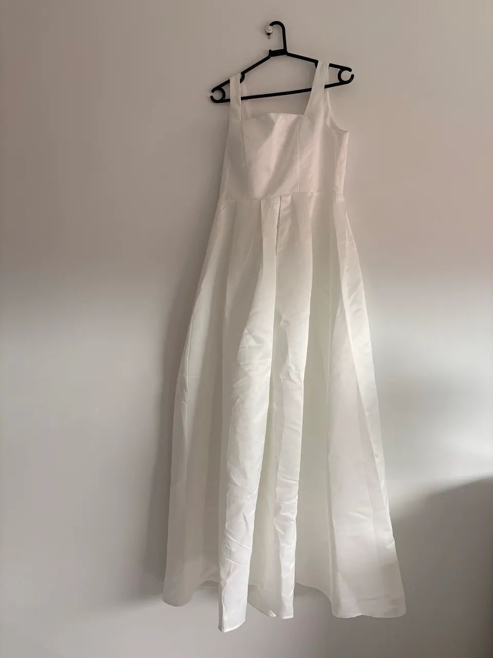 Vestido de casamento minimalista elegante  - Foto 4