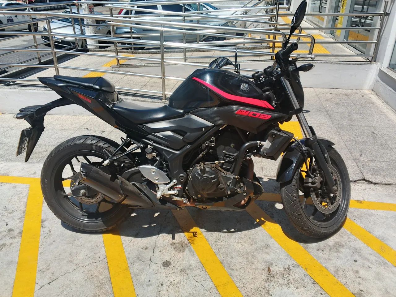 Moto MT 03 - Foto 5