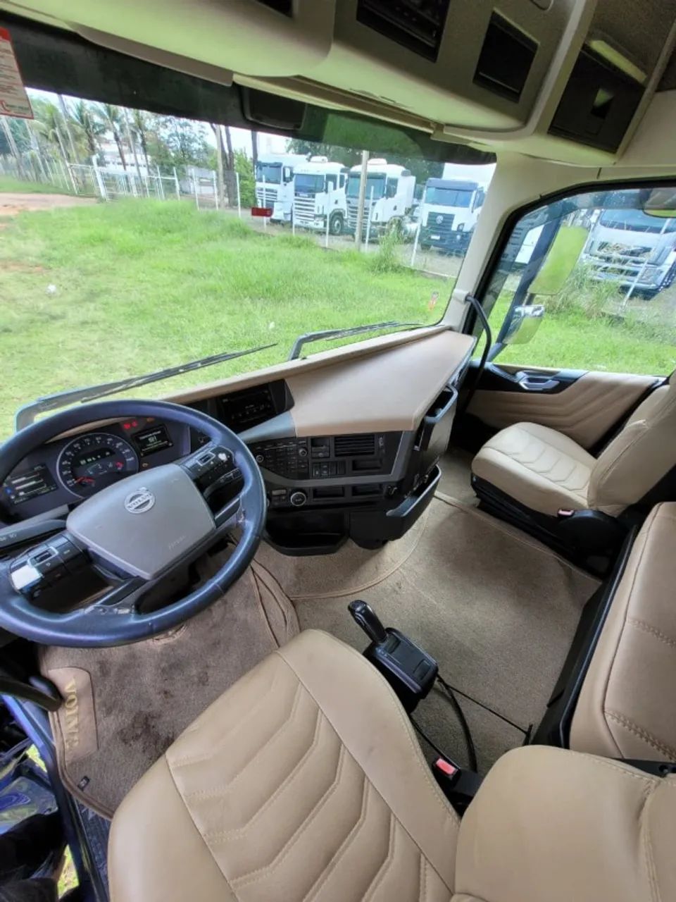 VOLVO FH 500 6X2 TRUCADO OCEAN RACE EDITION AUTOMÁTICO 2015 / 2016 EDIÇÃO * - Foto 12