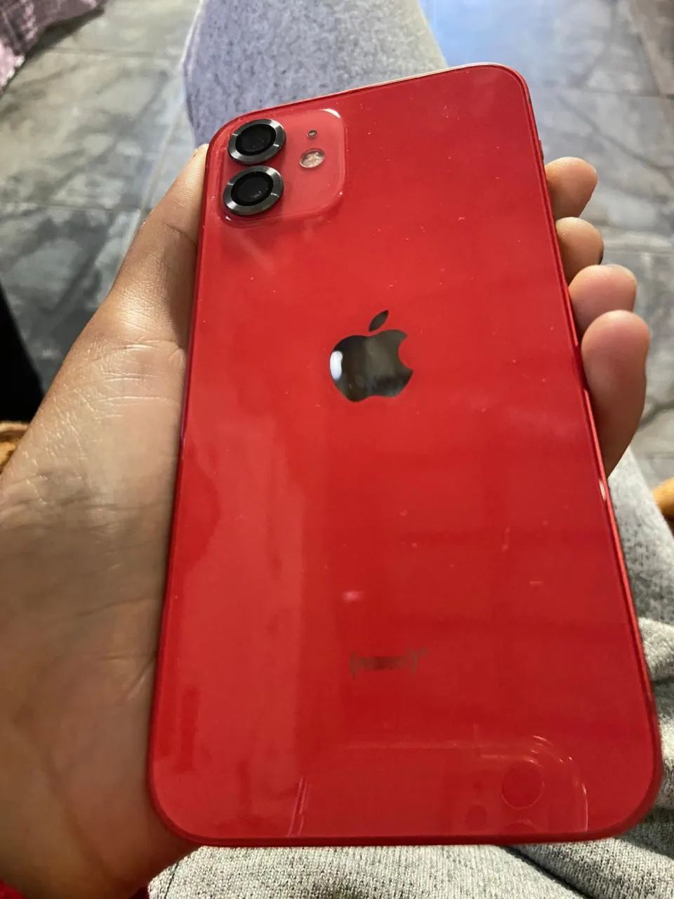 Vendo um iPhone 12 vermelho  - Foto 3