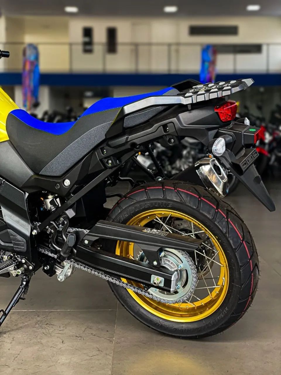 SUZUKI VSTROM 650 XT 2026 - Foto 5
