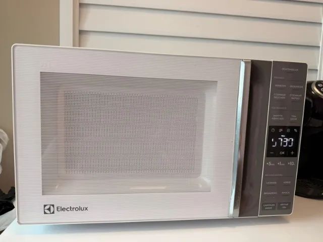 Microondas Electrolux  Funcionando perfeitamente 