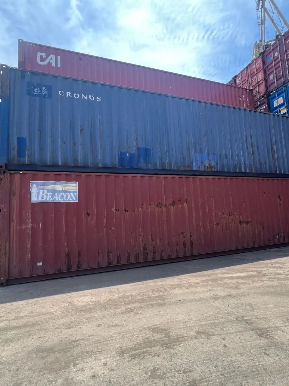 Container em terminal  - Foto 4