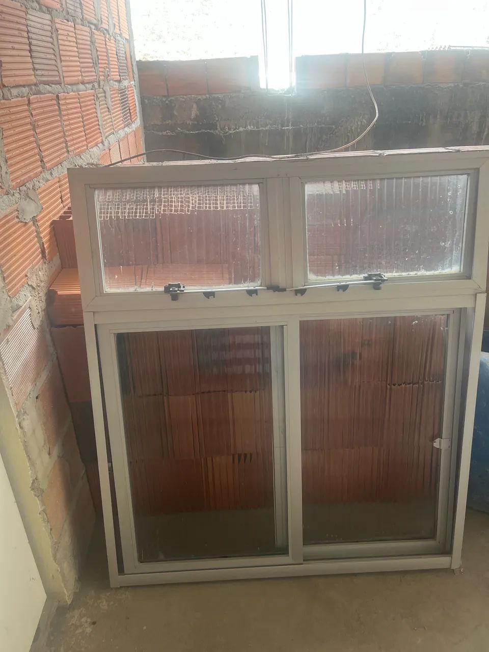 Puerta y ventana de aluminio64962668542082120