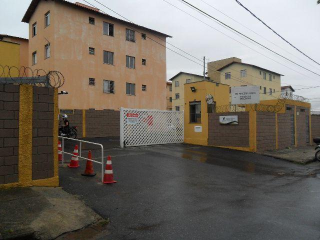 Apto Primeiro pavimento de 2 Qts no Bairro Pq Industrias Betim, em Frente a Escola