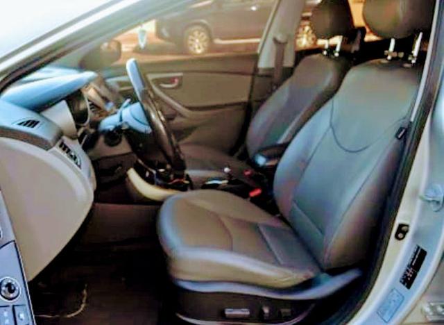 Elantra - Foto 2