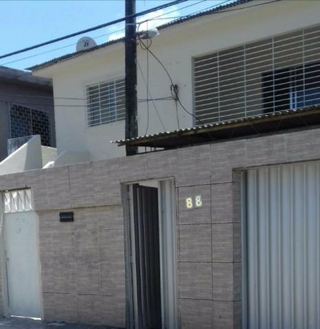 Aluga-se excelente casa em prazeres