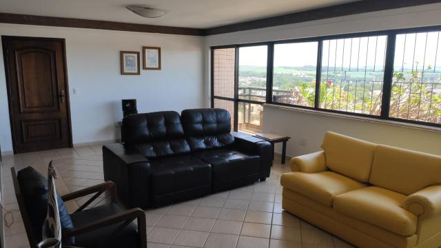 Vende-se/ Aluga-se Apartamento de Alto Padrão no Centro de Campo Mourão/PR