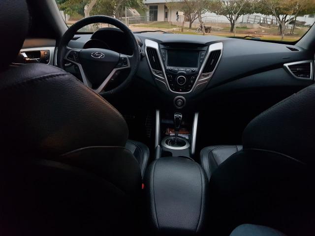 Veloster - Hyundai - Foto 6