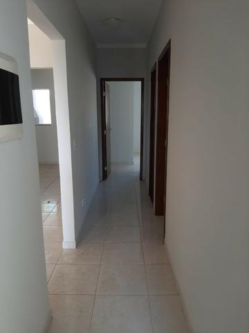 Linda Casa Jardim Anache No Asfalto Próximo Shopping dos Ipês - Foto 2