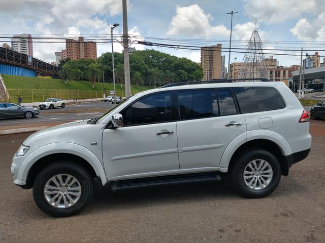 Pajero dakar 3.2 d hpe 7 lugares automática 2014 - Foto 20