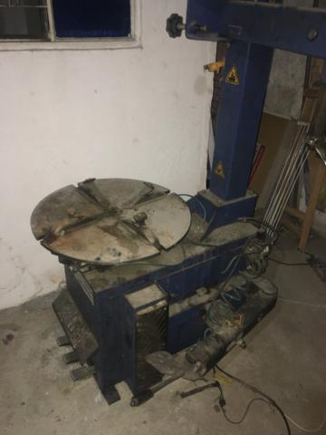 Desmontadora de pneus
