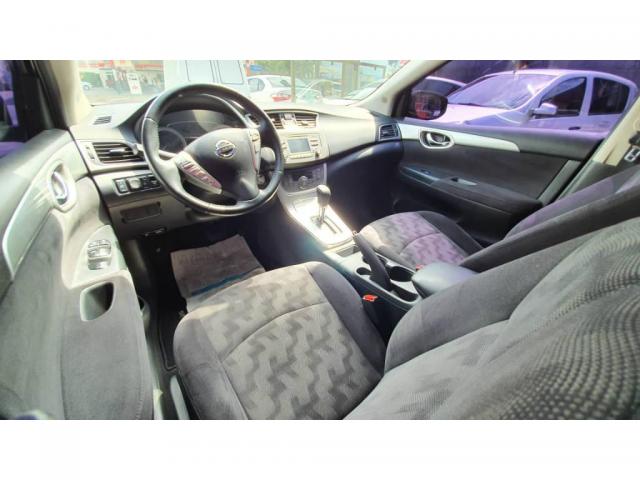 Nissan Sentra SV - Foto 8