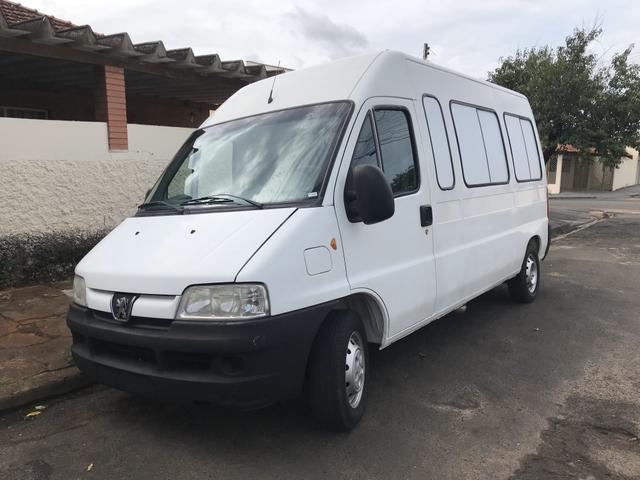 Peugeot boxer 2010 micro com 87 mil km - Foto 2