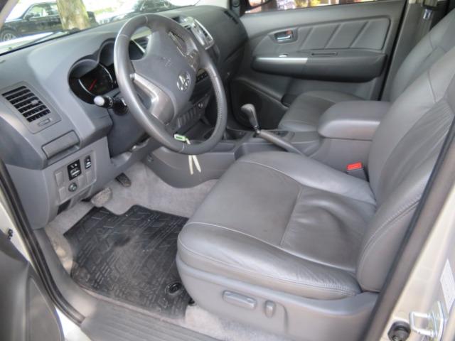 Hilux Diesel 3.0, 4x4 Automática modelo SRV Único dono, Estado de nova - Foto 19