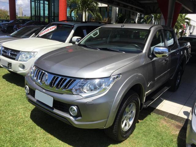 MITSUBISHI L200 TRITON 2.4 16V TURBO DIESEL SPORT HPE TOP CD 4P 4X4 AUTOMÁTICO - Foto 2