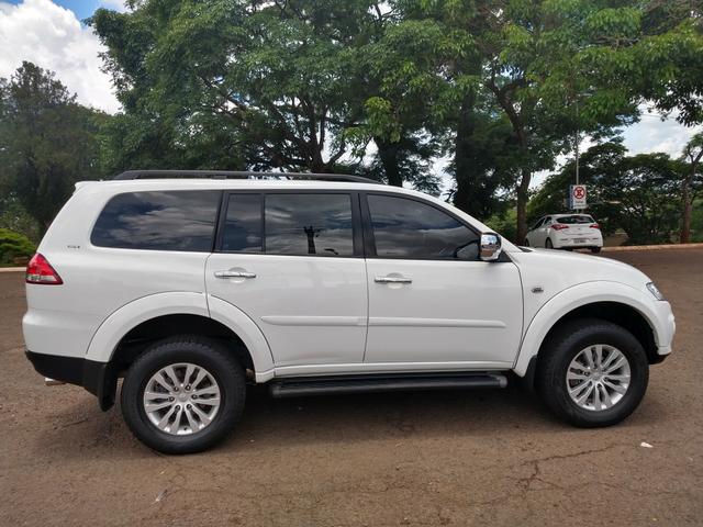 Pajero dakar 3.2 d hpe 7 lugares automática 2014 - Foto 2