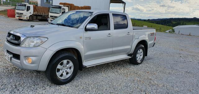 Hilux srv