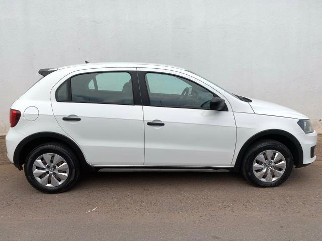 VOLKSWAGEN GOL 2013/2014 1.0 MI TRACK 8V FLEX 4P MANUAL - Foto 4