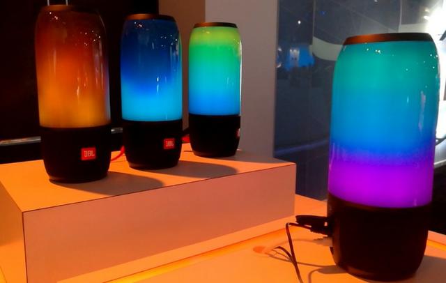Caixa de Som JBL Pulse 3 20W com Bluetooth/Auxiliar Bateria de 6.000 Mah - Foto 4