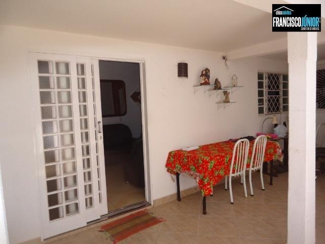 Casa no Setor Coimbra, 4 Quartos 1 suíte, 2 salas, Cozinha com armários, ótima localização - Foto 2