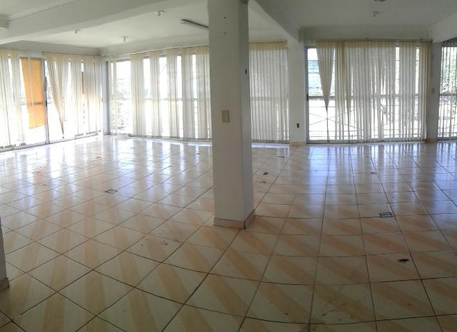 Aluga-se sobrado comercial no Capão da Imbuia - Foto 7