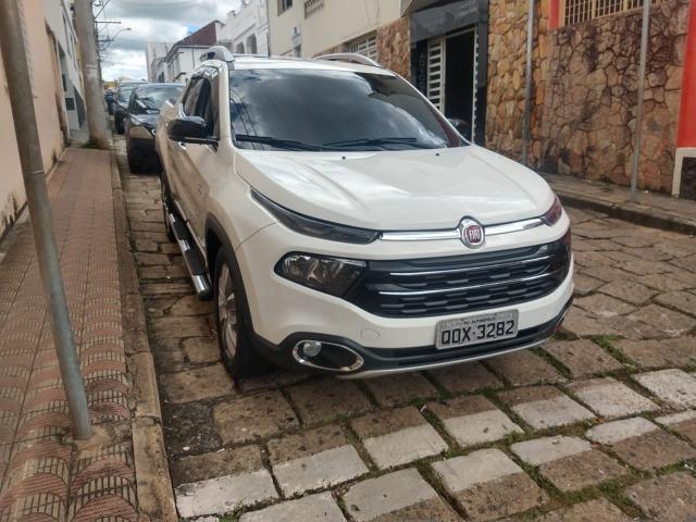 Fiat Toro Volcano único dono