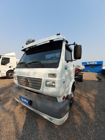 Volkswagen 8-150 2002 chassis