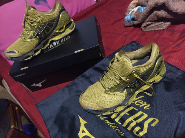 mizuno prophecy golden