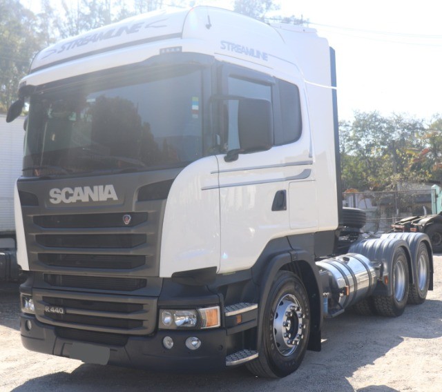 SCANIA R440 STREAMLINE ANO 2017 6X4