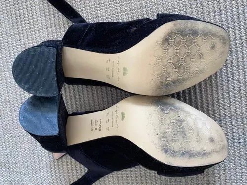 Sandália Feminina N° 36 Veludo Preto Luíza Barcelos - Foto 4