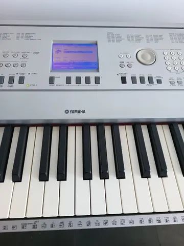 Piano Digital Yamaha DGX-640 (Sem Uso) - Foto 4