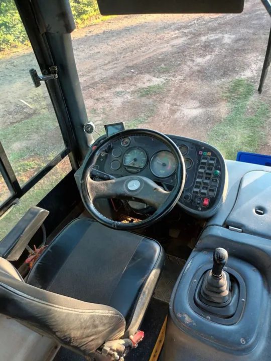 Ônibus Escolar em Ótimo Estado - Foto 4